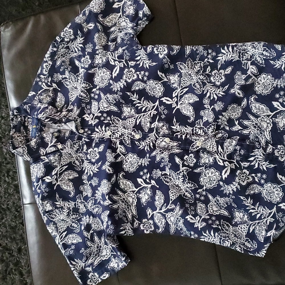 RALPH LAUREN SLIM FIT BUTTON SHIRT SIZE MEDIUM